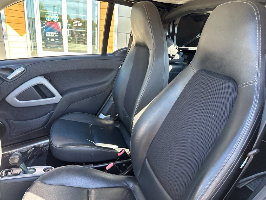 Used 2009 Silver smart Passion image 21