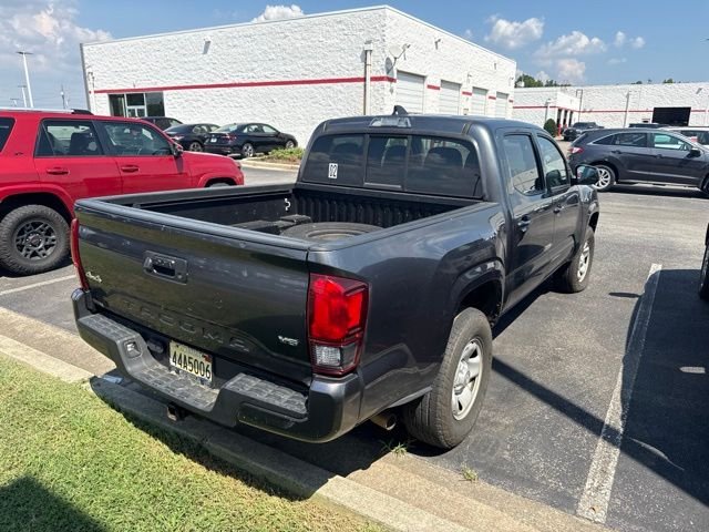 Used 2023  Toyota  image 7