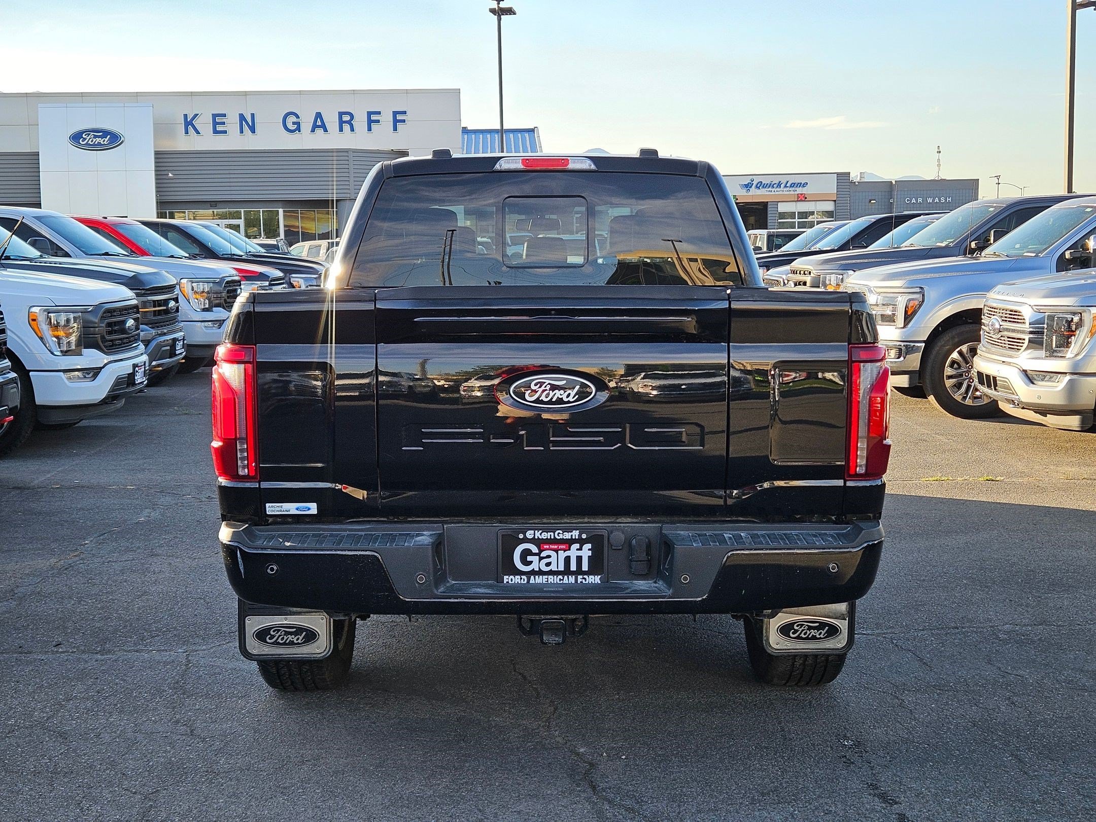 Used 2025 Agate Black Metallic Ford LARIAT image 4