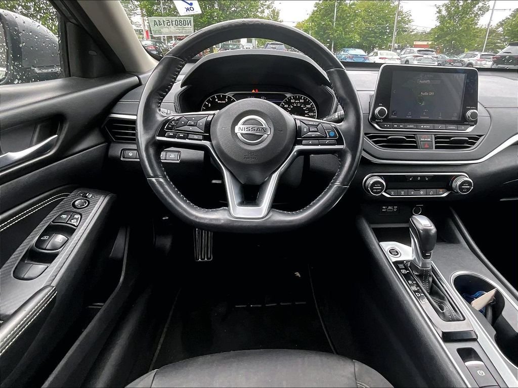 Used 2019 Gray Nissan 2.5 SV image 17
