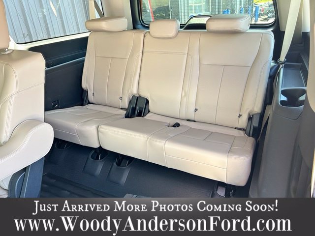 Used 2023 Agate Black Metallic Ford XLT image 18