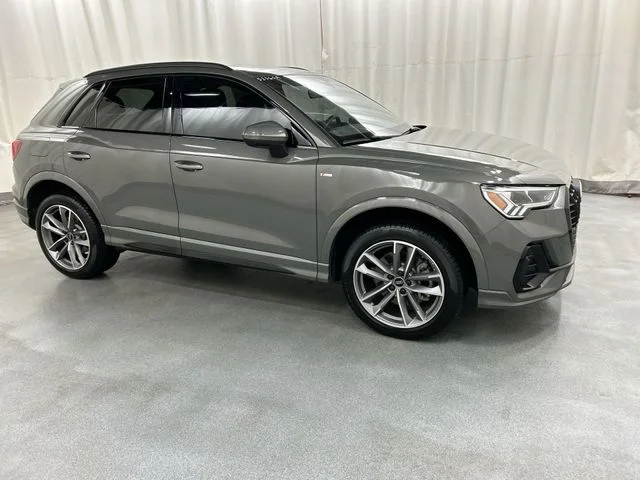 2025 Audi Q3 45 TFSI S Line Premium quattro's photo