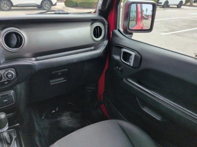Certified Used 2020 Firecracker Red Clearcoat Jeep Unlimited Sahara image 17