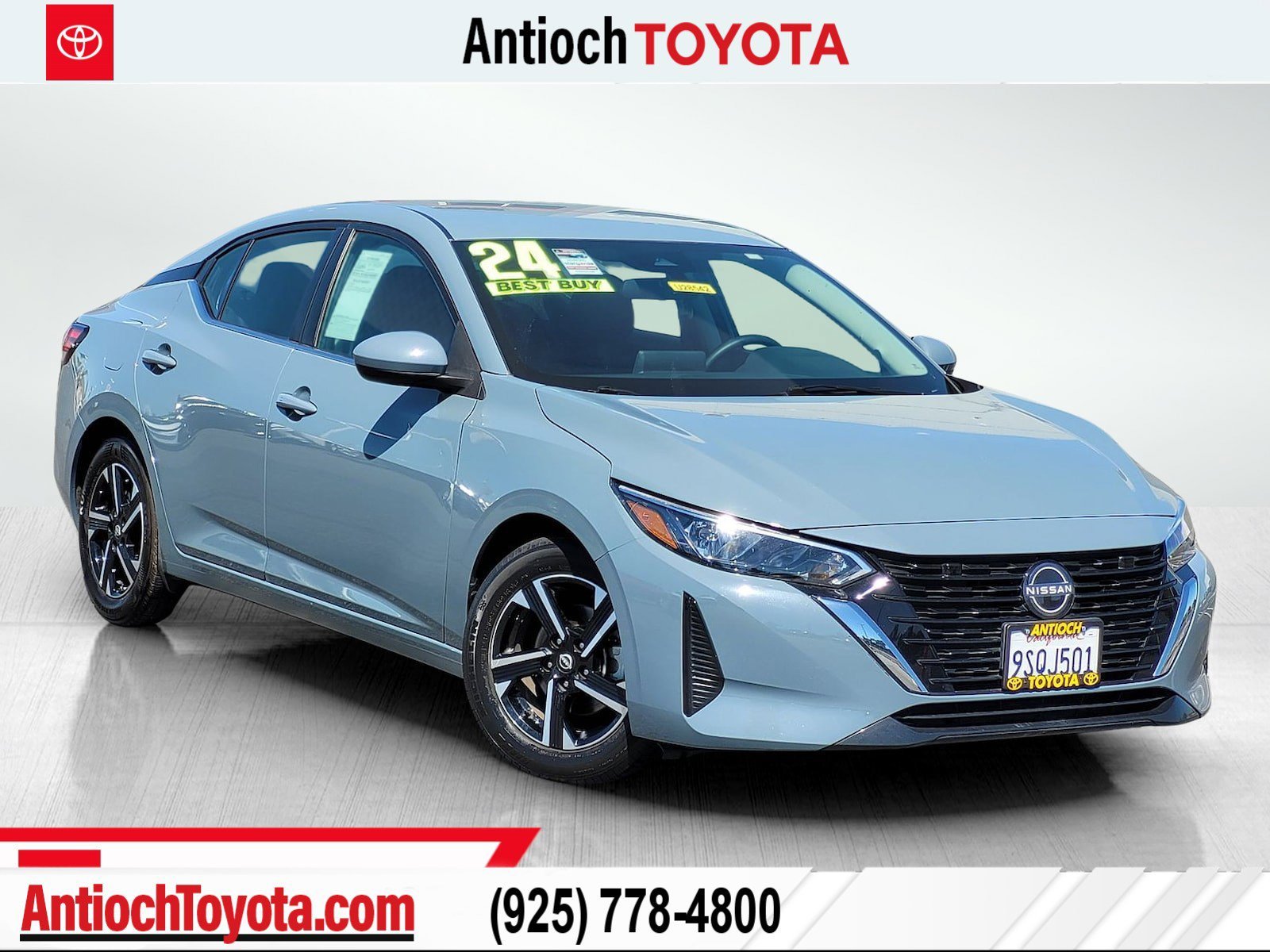 Used 2024 Atlantic Gray Metallic Nissan SV image 1