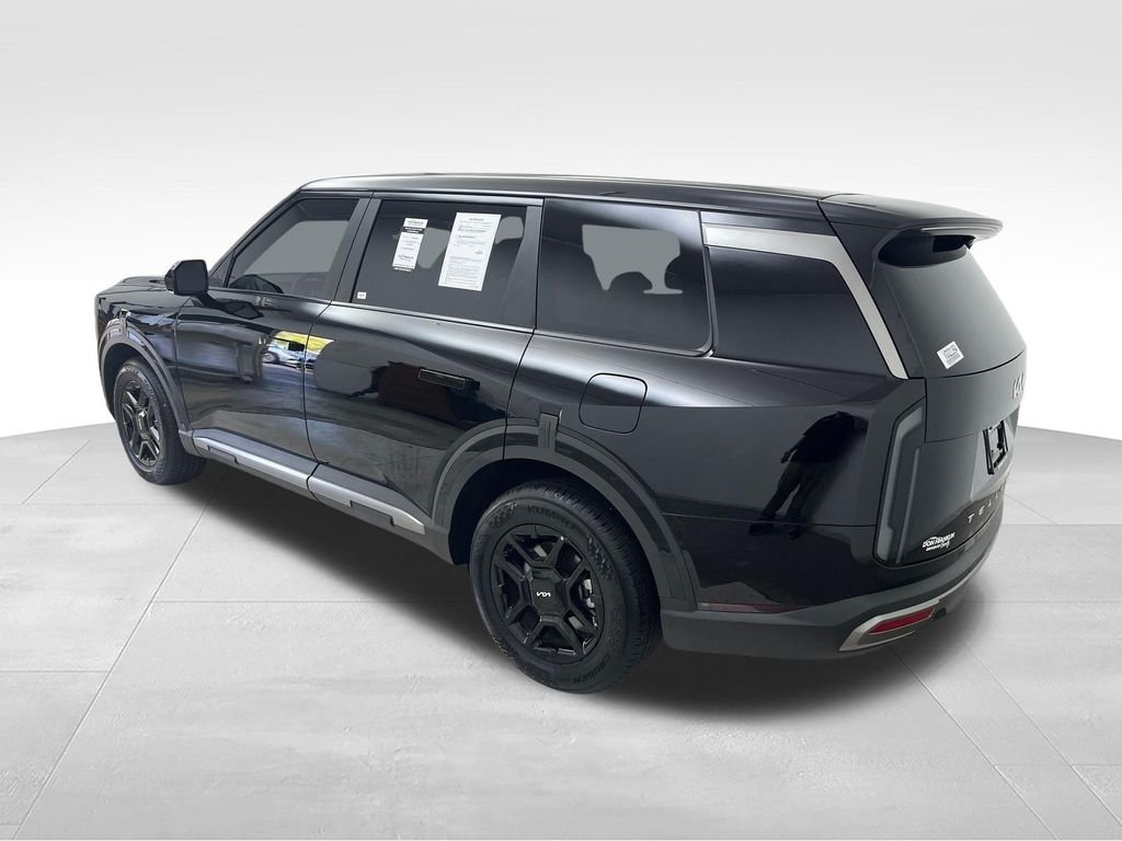 Used 2027 Black Kia LX image 3