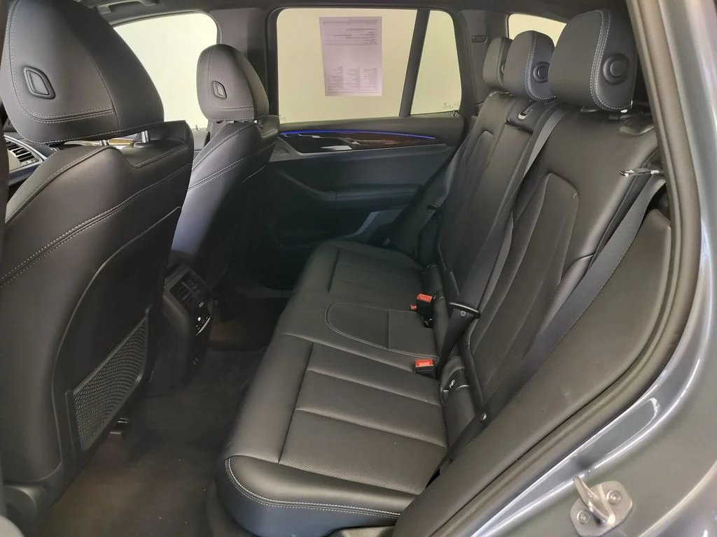 Used 2024 Skyscraper Grey Metallic BMW sDrive30i image 20