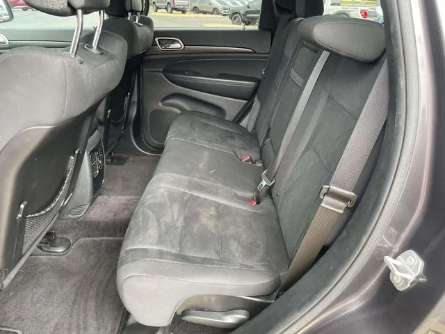 Used 2017 Gray Jeep Laredo image 8