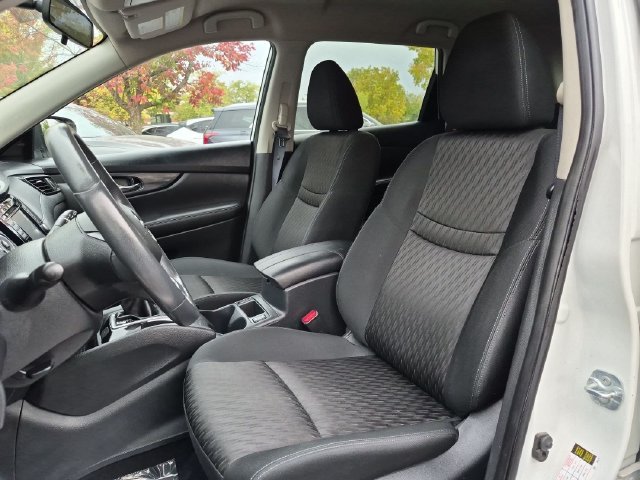 Used 2017 White Nissan SV image 11