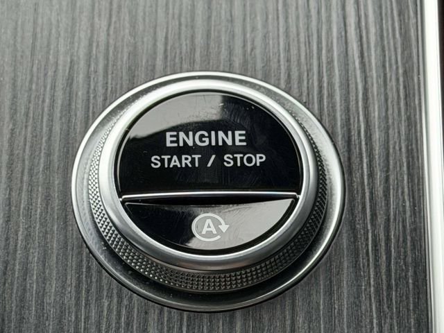Certified Used 2023 Silver Mercedes-Benz GLC 300 image 30