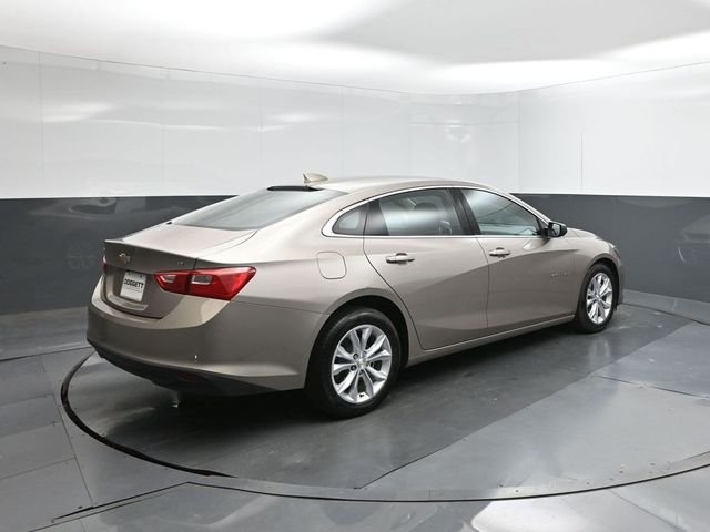 Used 2023 Gray Chevrolet LT image 8