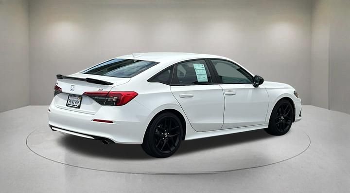 Used 2024 White Honda Base image 5