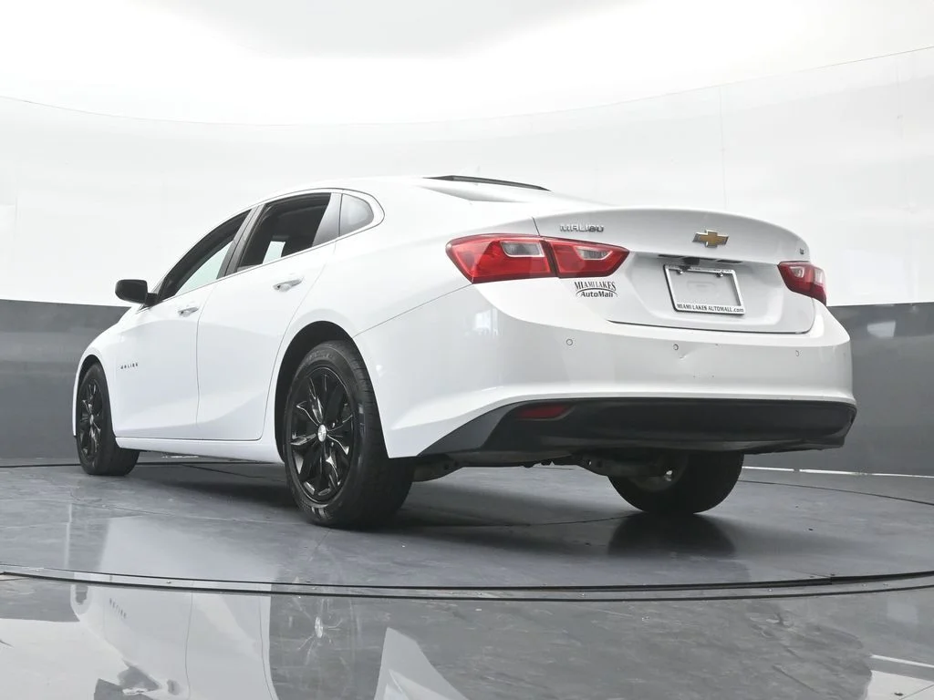 Used 2024 Summit White Chevrolet LT image 54