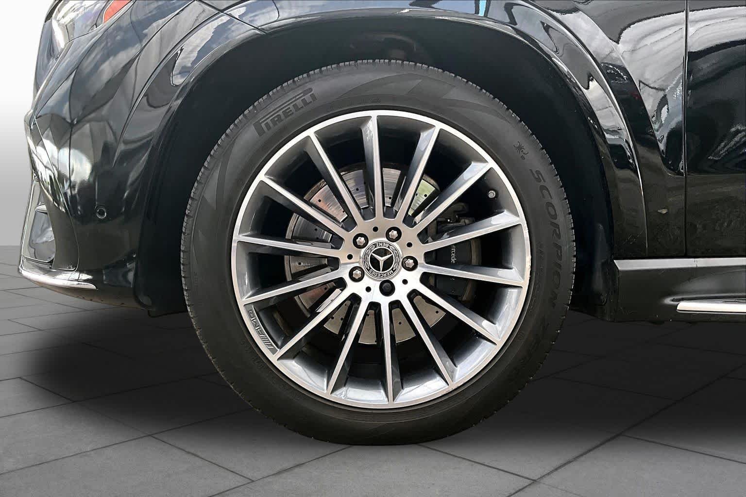 Used 2024 Black Mercedes-Benz GLE 350 image 11