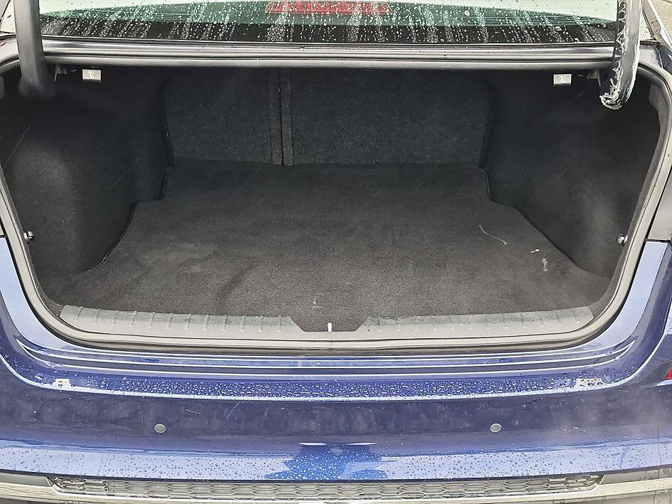 Used 2020 Horizon Blue Kia LX image 29