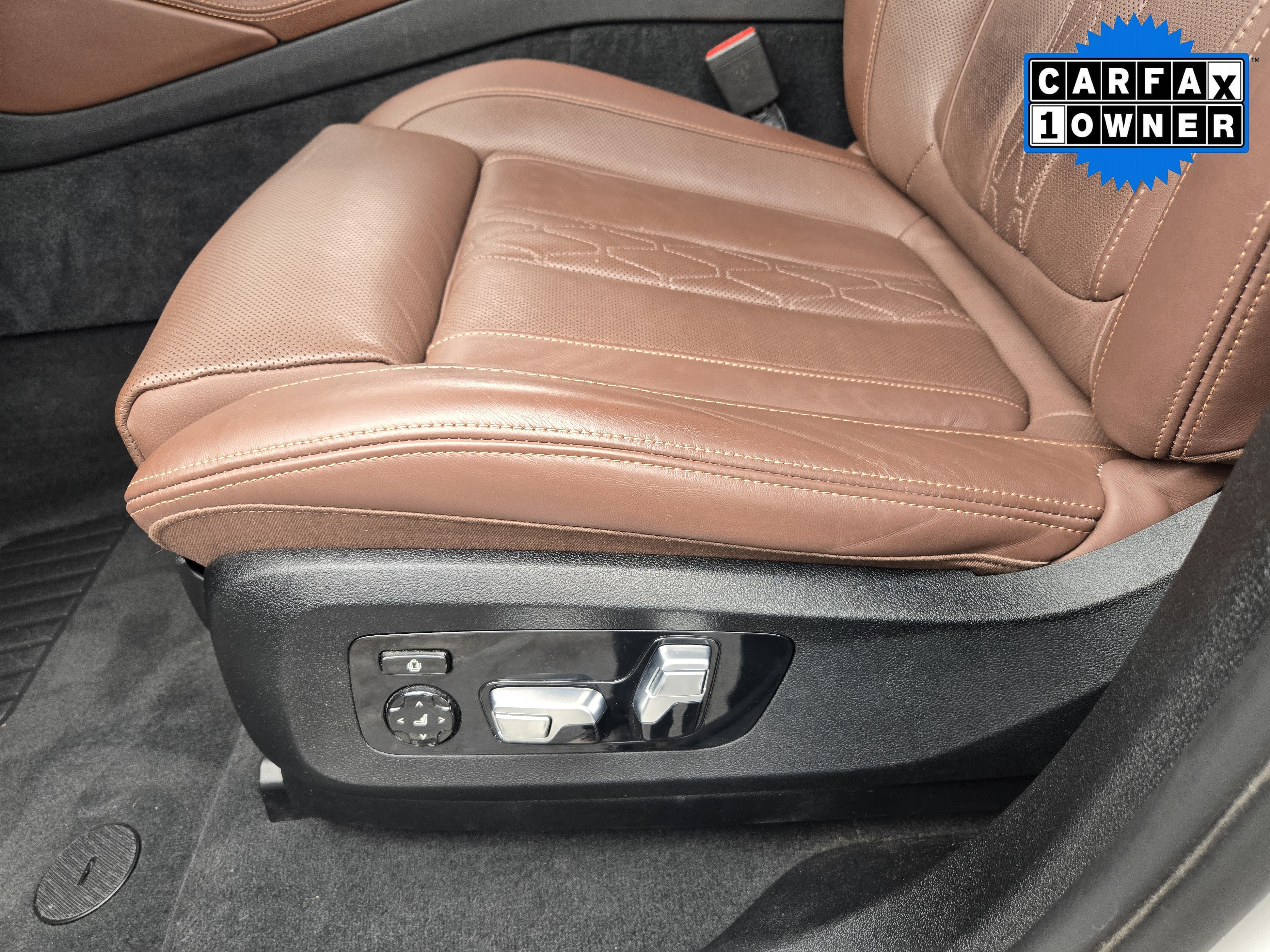 Certified Used 2022 Alpine White BMW xDrive40i image 21