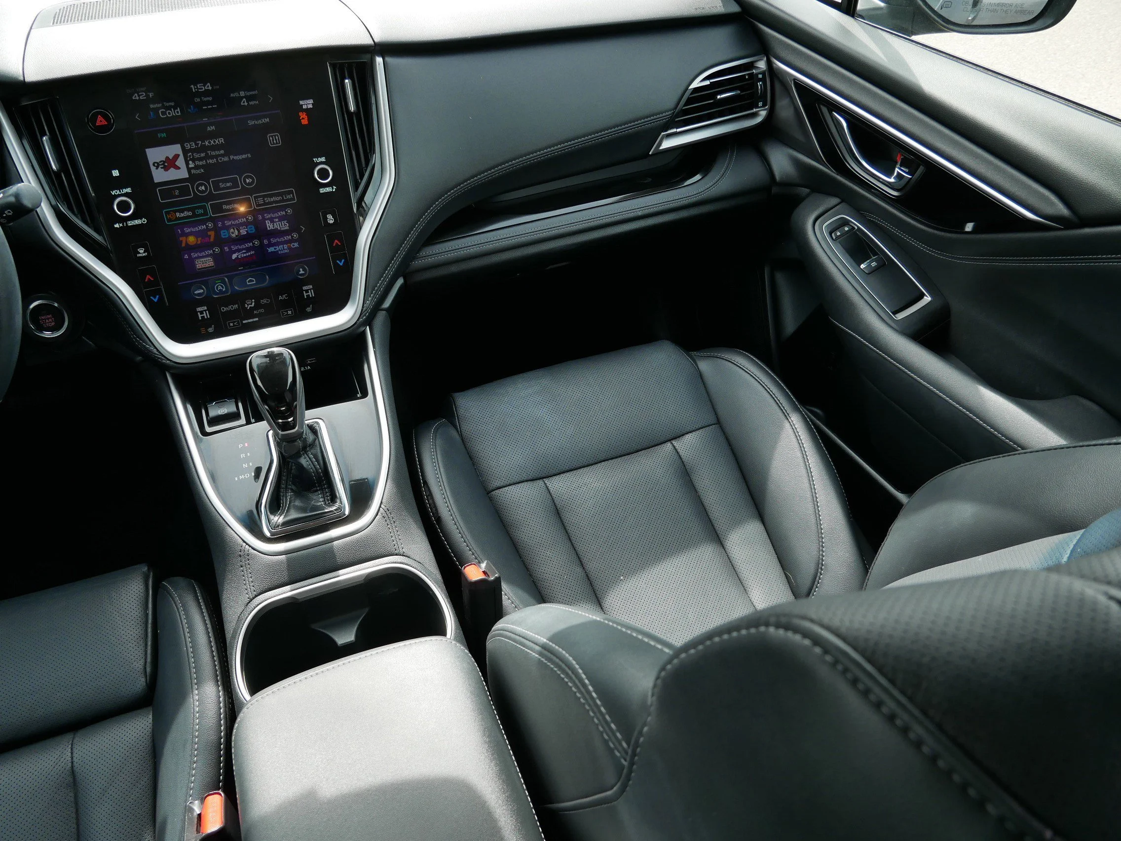 Used 2022 Magnetite Gray Metallic Subaru Limited image 11