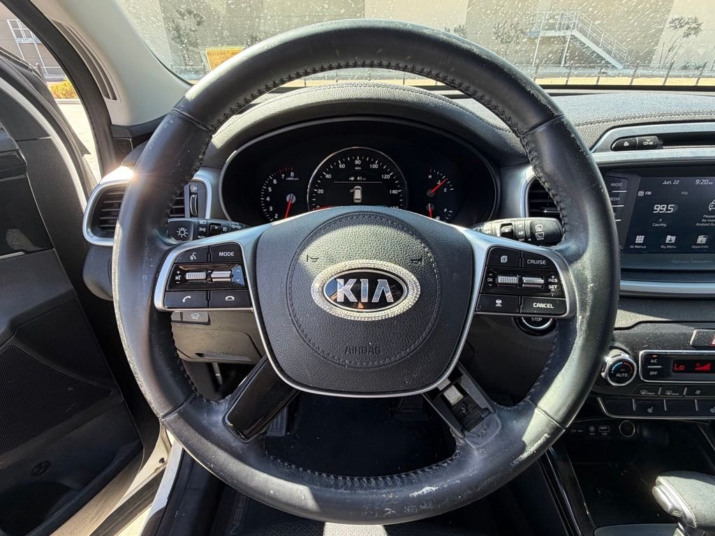 Used 2019 White Kia EX image 15
