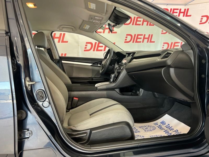 Used 2020  Honda LX image 12