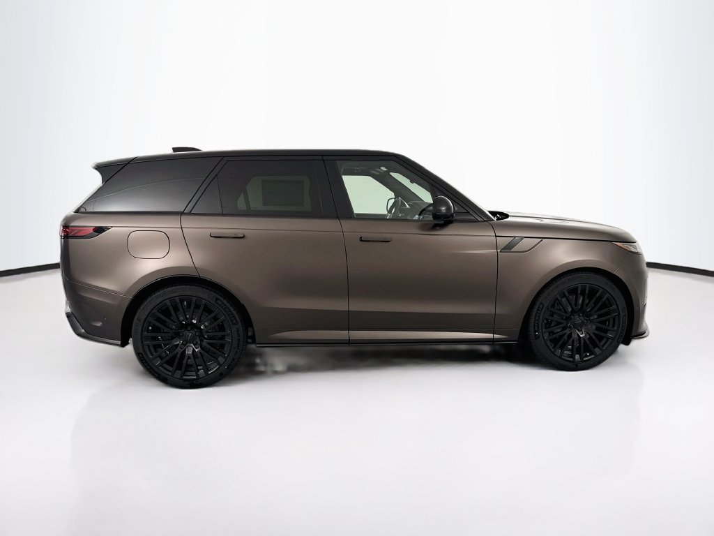 New 2027 Tourmaline Brown in Satin finish Land Rover SV image 4