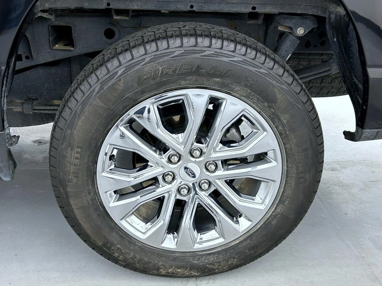 Used 2024 Black Ford XLT image 23