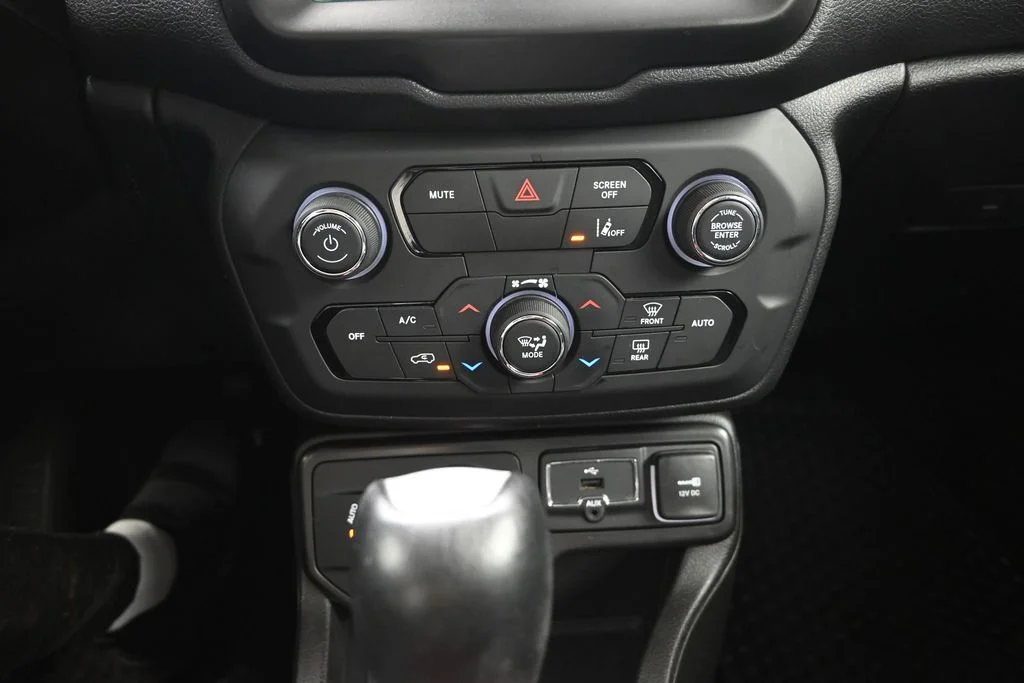 Used 2022 Graphite Gray Jeep Trailhawk image 27