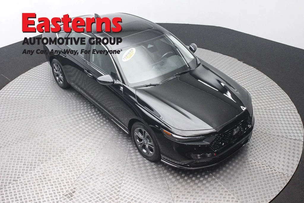 Used 2024 Black Honda EX-L image 3
