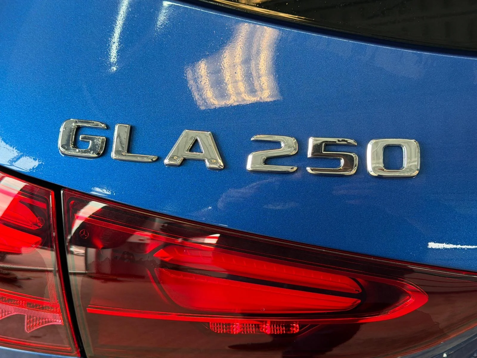 Certified Used 2025 Blue Mercedes-Benz 250 4matic Suv image 27