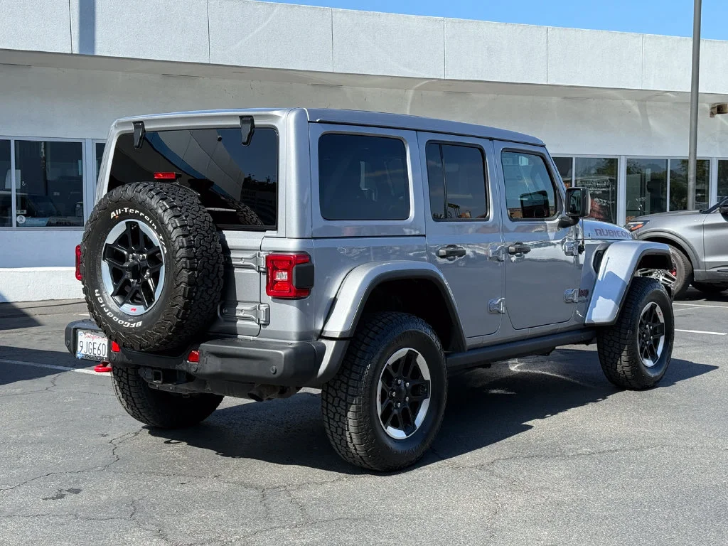Used 2021  Jeep Unlimited Rubicon image 7