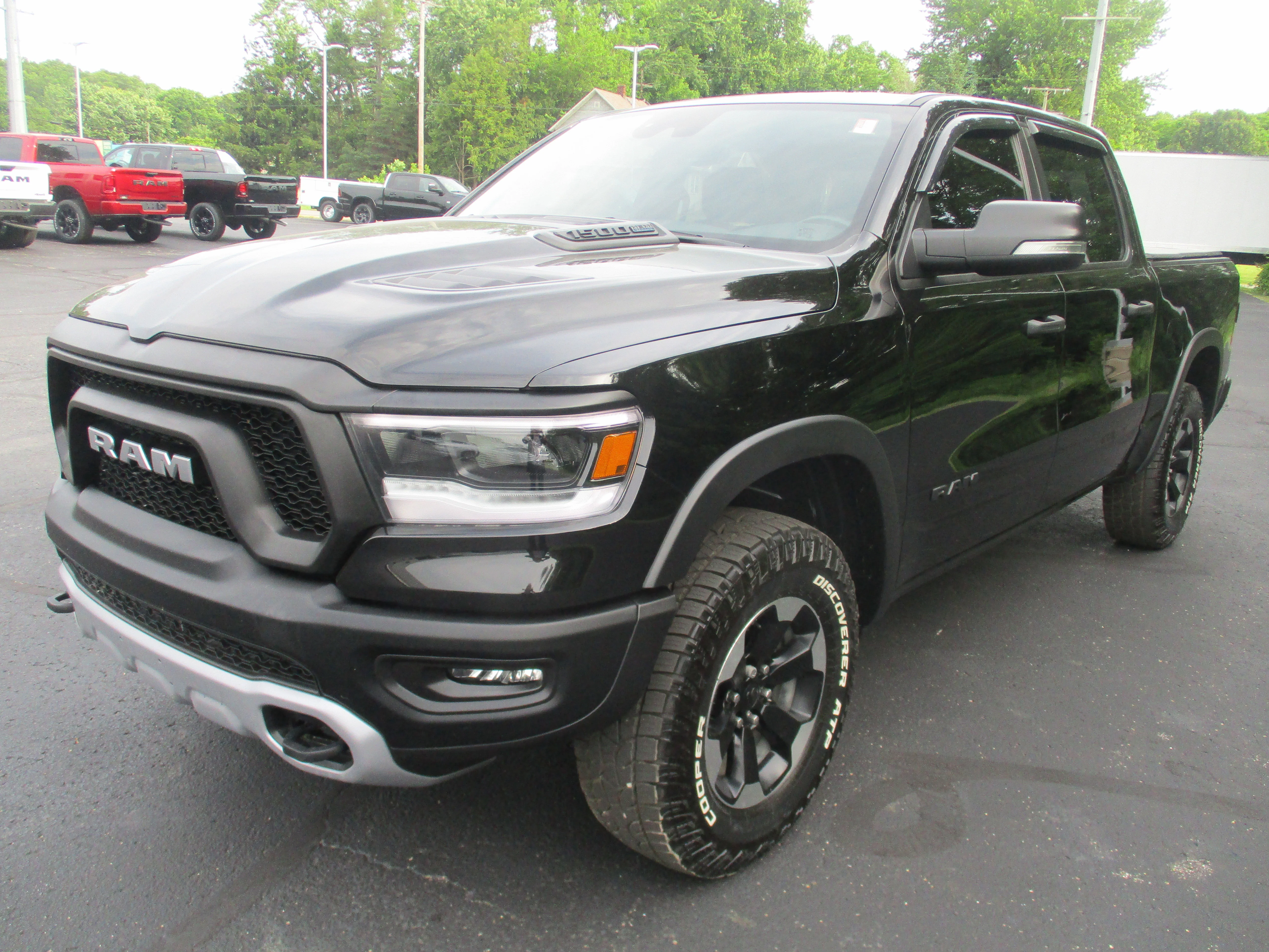 Used 2022 Diamond Black Crystal Pearlcoat Ram Rebel image 4