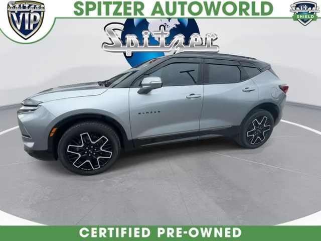 Used 2024 Gray Chevrolet RS image 4
