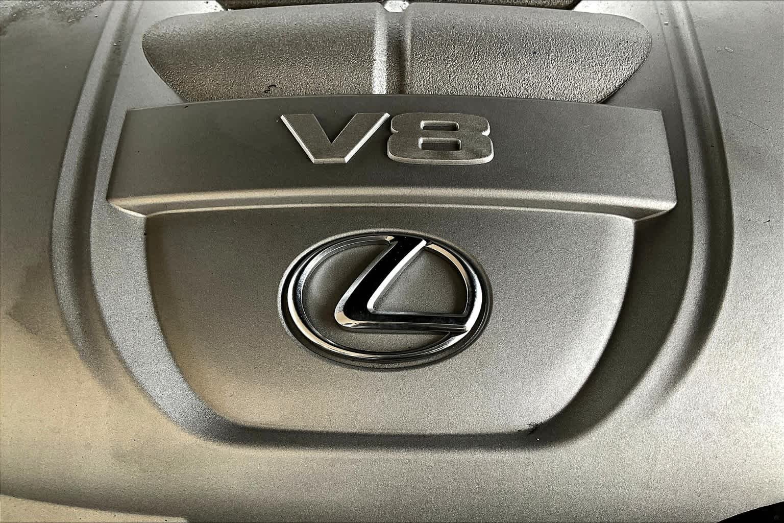 Used 2020 Eminent White Pearl Lexus  image 33