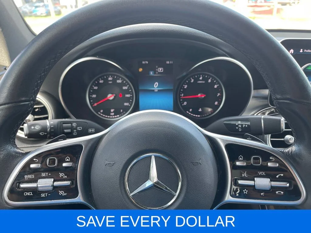 Used 2020  Mercedes-Benz GLC 300 image 12