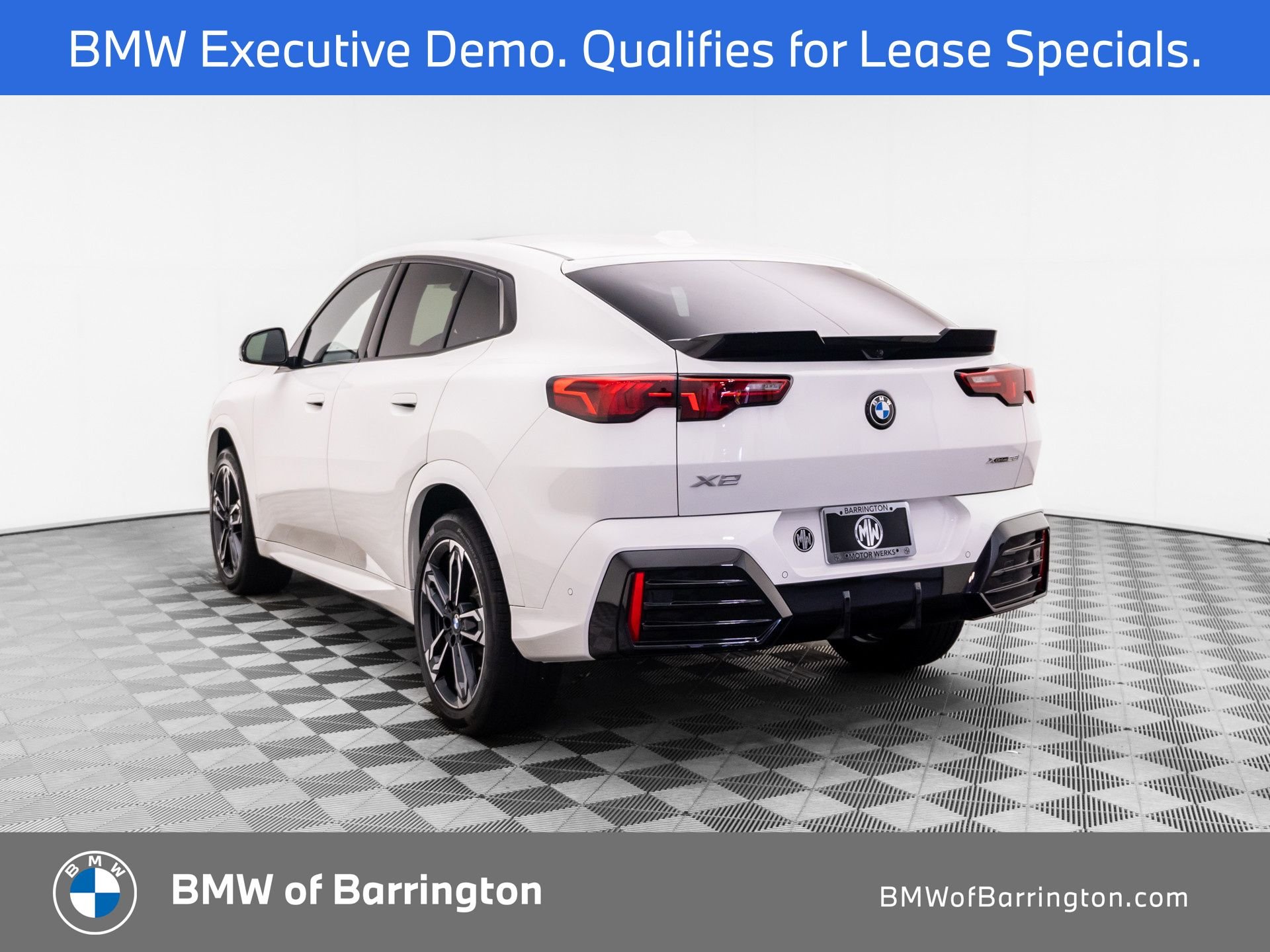 Certified Used 2026 Alpine White BMW xDrive28i image 3
