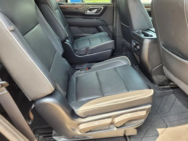 Used 2023 Black Chevrolet Premier image 28