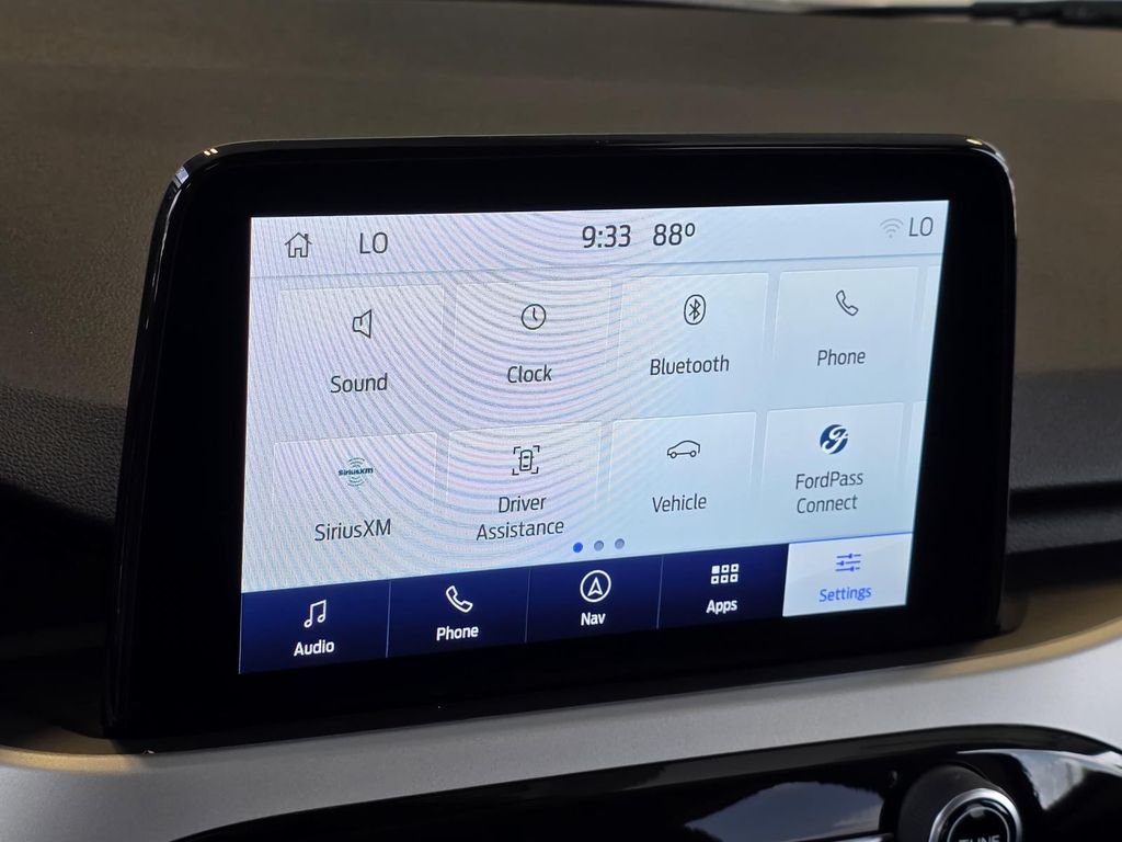 Used 2022 White Ford SEL image 19