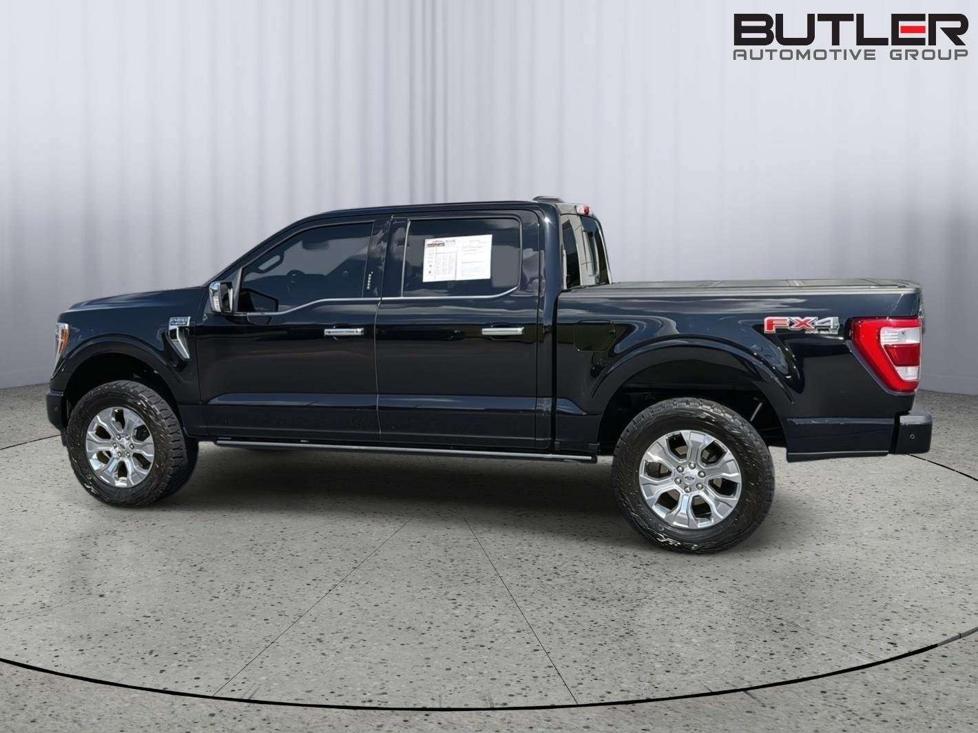 Used 2023 Agate Black Ford Platinum image 3