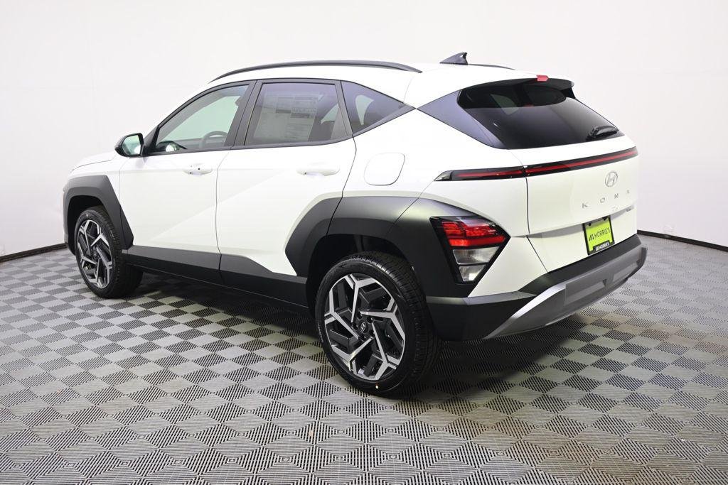 New 2026 White Hyundai SEL Premium AWD image 3