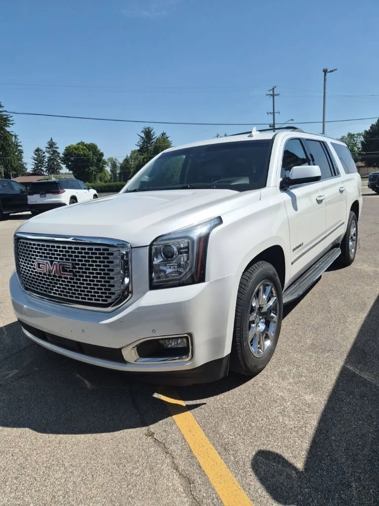 2016 GMC Yukon Denali AWD's photo