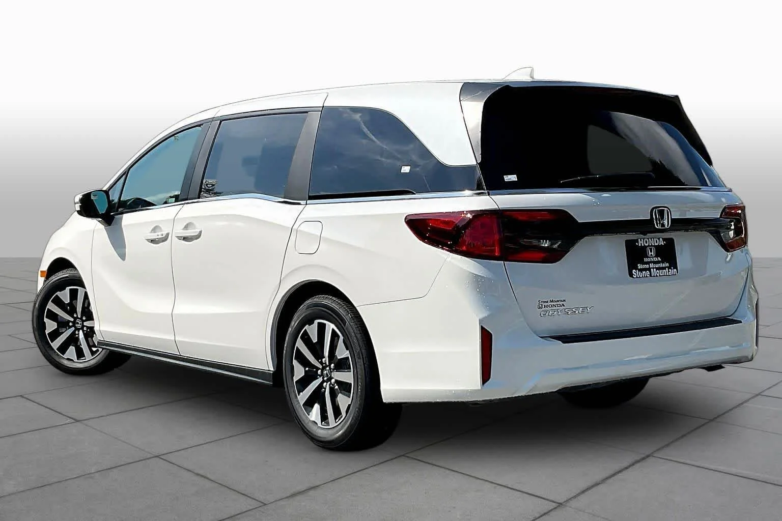New 2026 Platinum White Pearl Honda EX-L image 12