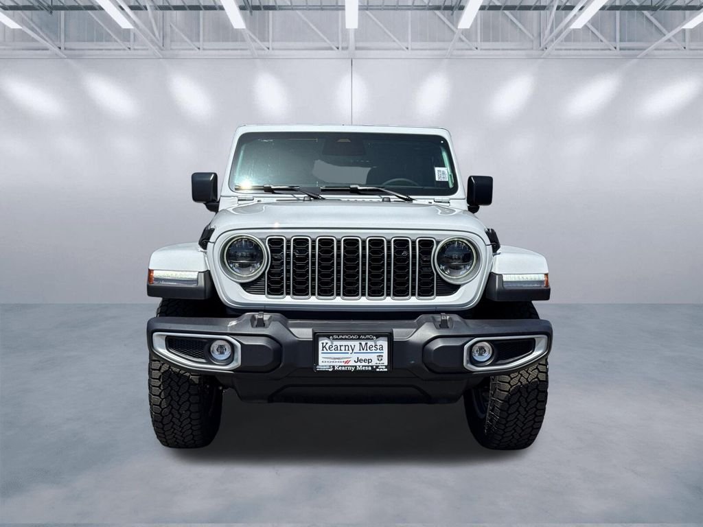 New 2026 Bright White Clear-Coat Exterior Paint Jeep Sahara image 2