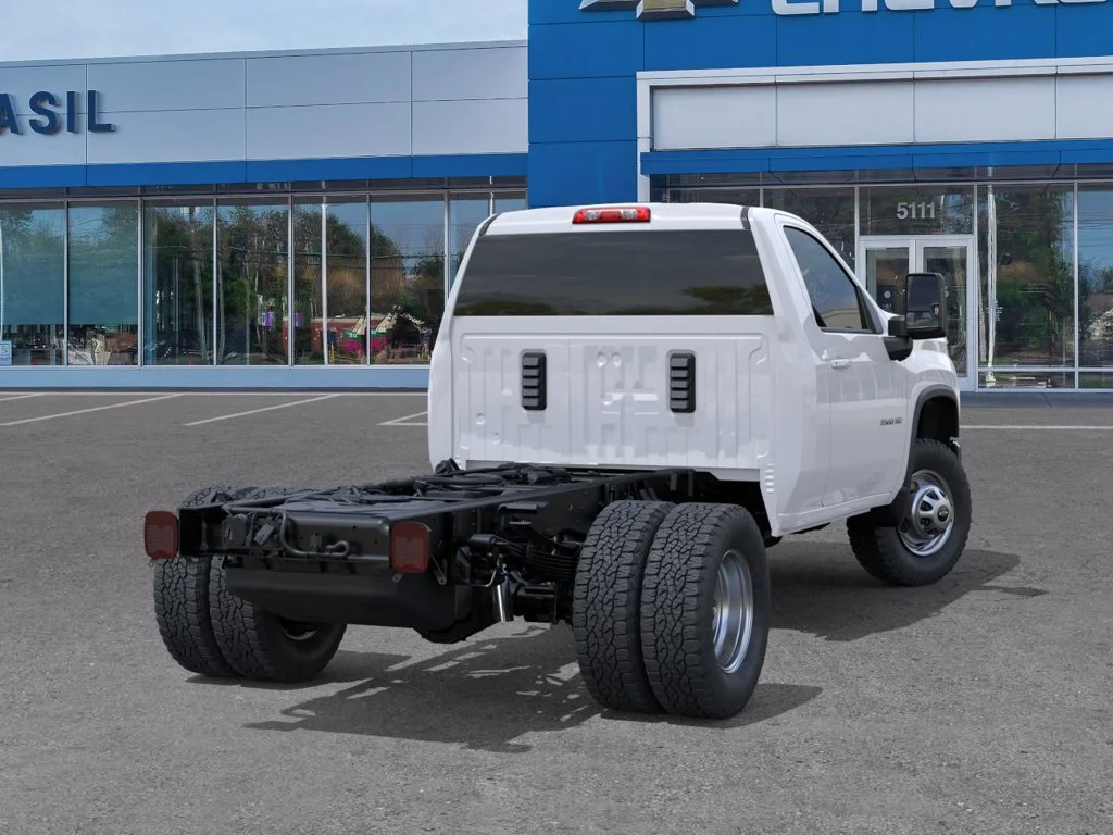 New 2026 Summit White Chevrolet Work Truck image 4