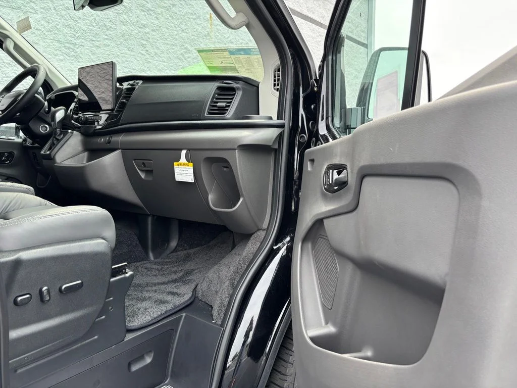 New 2026 Black Ford Explorer Limited SE image 19