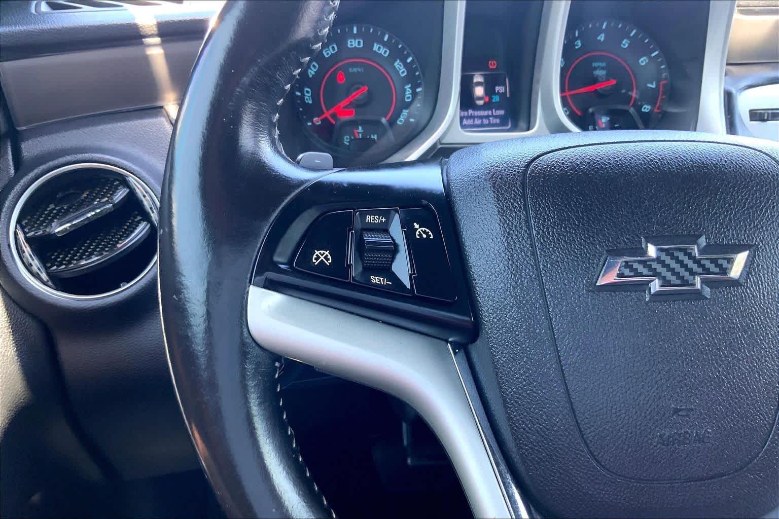 Used 2014 Silver Ice Metallic Chevrolet LT image 19