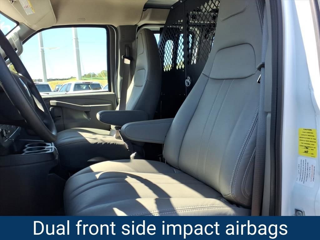 2025 Chevrolet Express Cargo Work Van - Photo 24