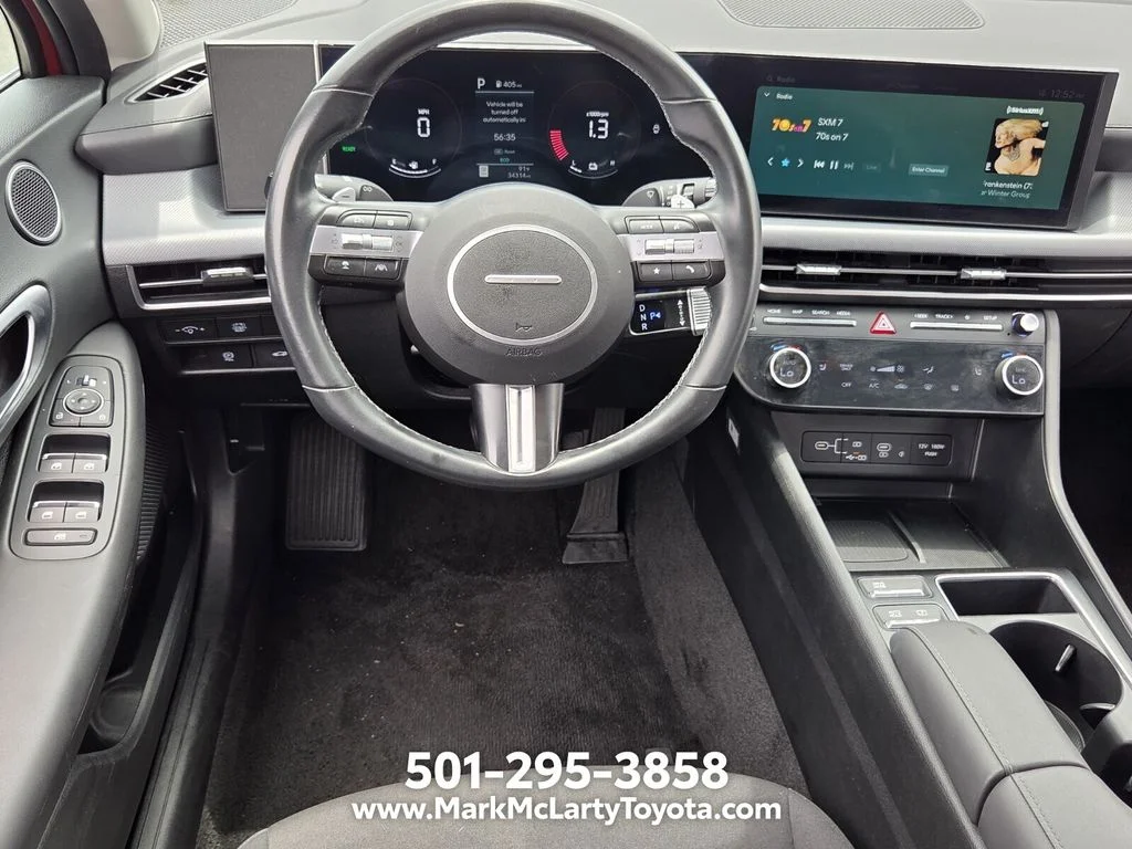 Used 2025 Red Hyundai SEL image 11