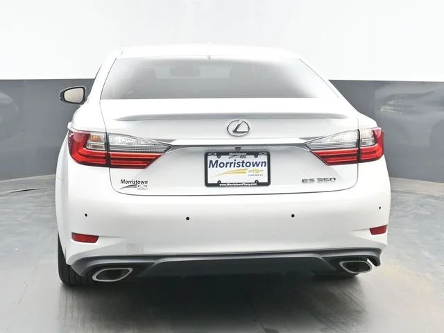 Used 2017 White Lexus 350 image 12