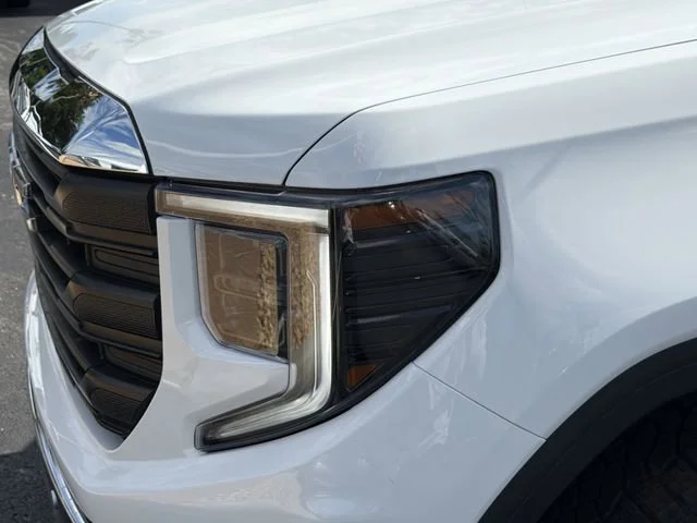 New 2026 Summit White GMC Pro image 9