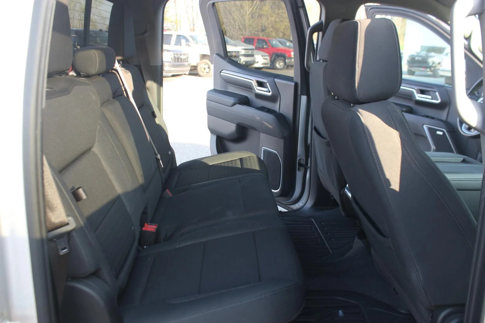 Used 2022 Quicksilver Metallic GMC Elevation image 35