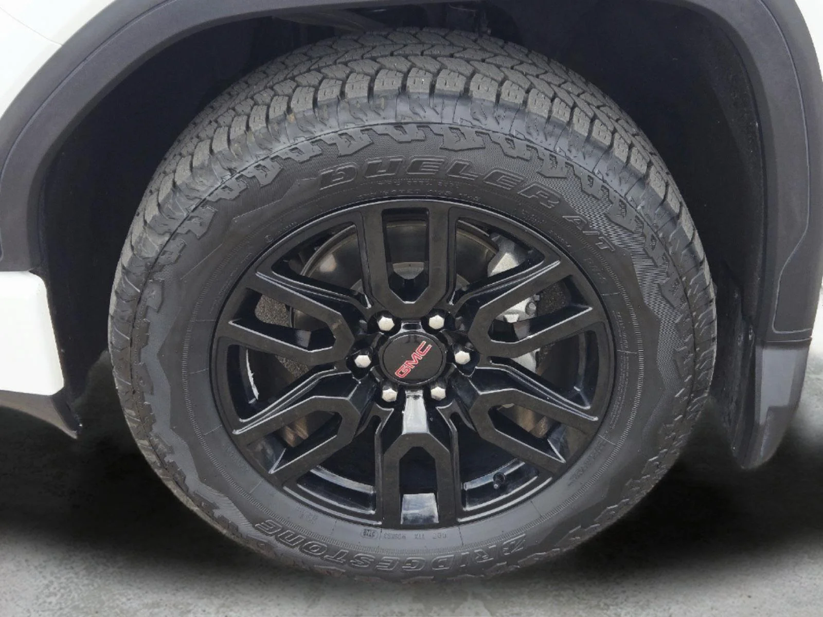 Used 2021 Summit White GMC Elevation image 21