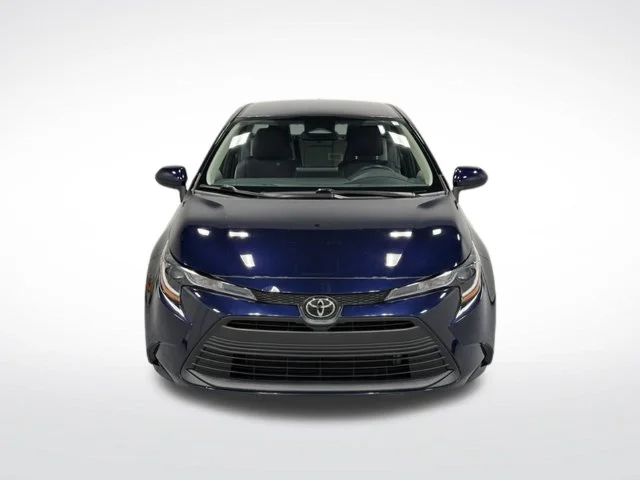 Used 2024  Toyota LE image 3